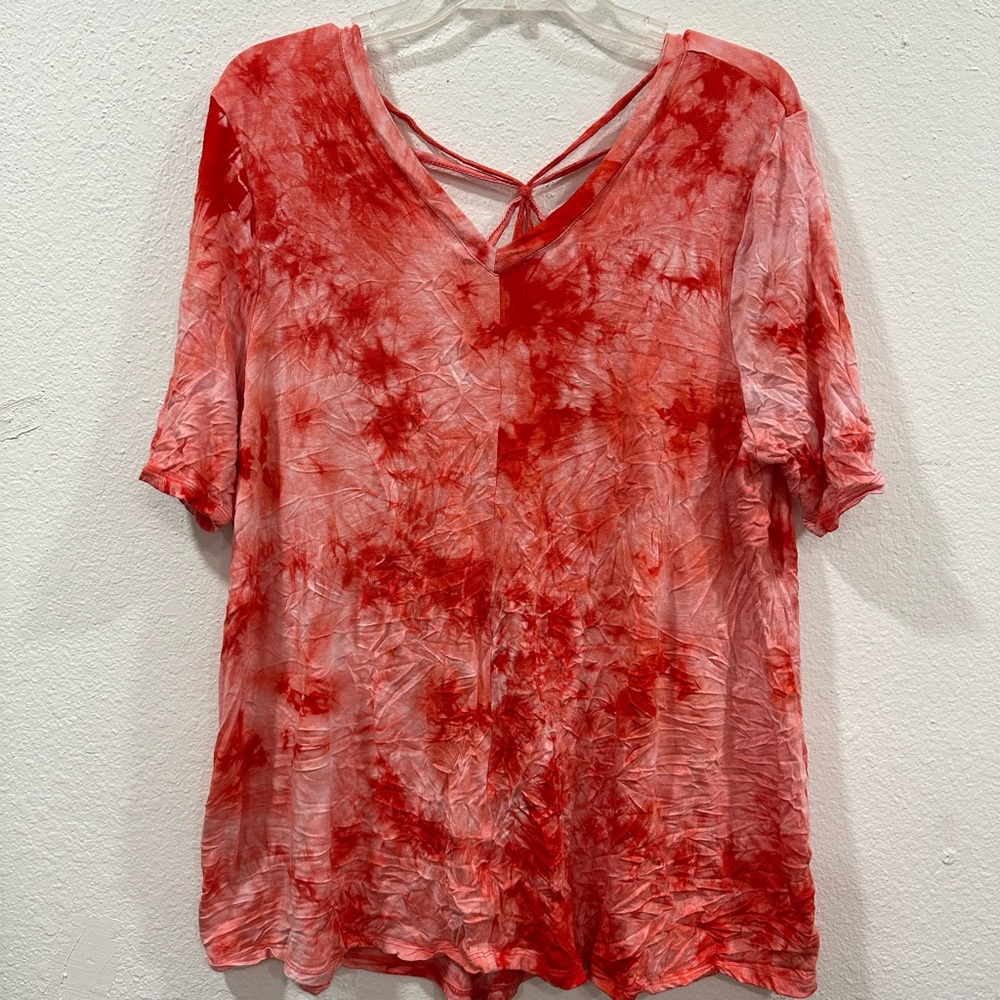 ⭐️ 3/$12 Lane Bryant tee 14/16